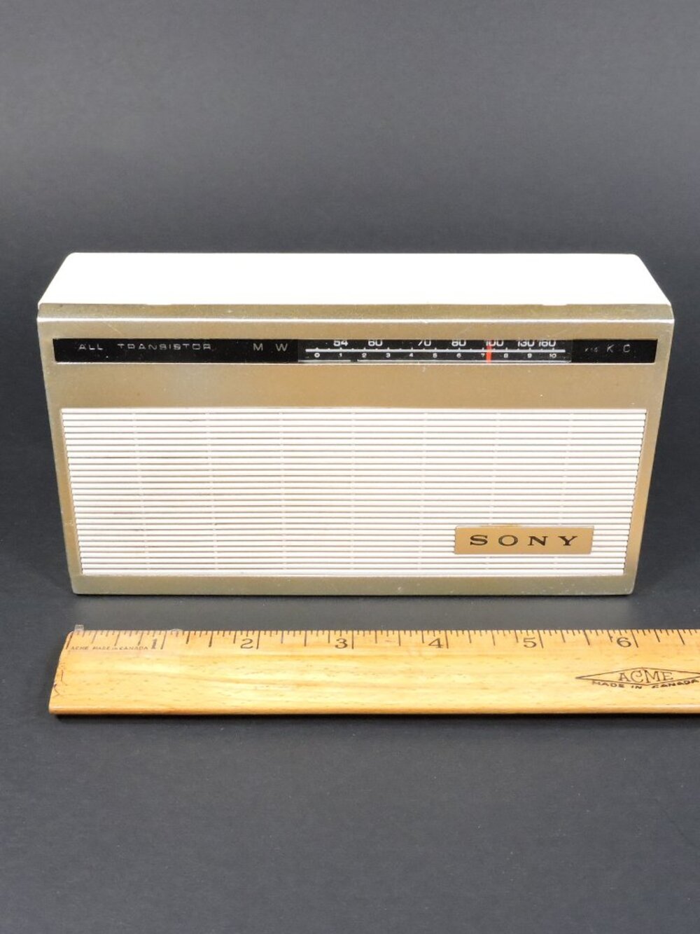 Vintage Sony Model 4R-51 AM Transistor Radio Tested Working
